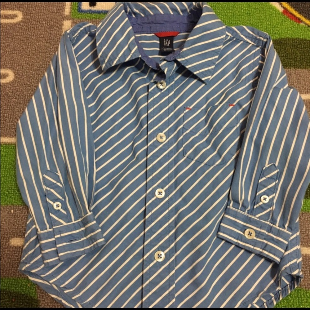 BUNDLE of 3 button down shirts